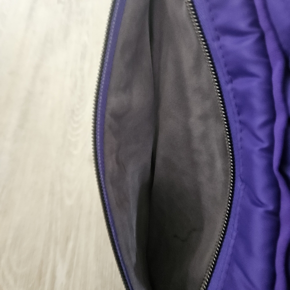 Lug Sling Bag Windsail Violet - Picture 4 of 6